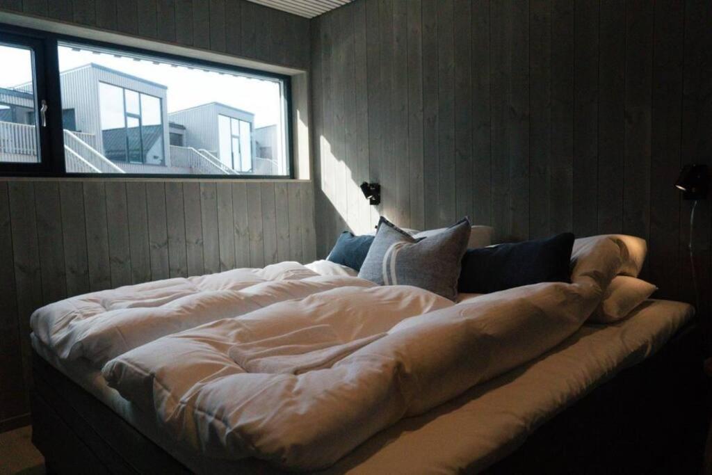 Seafront Apartment Henningsvær Eksteriør billede