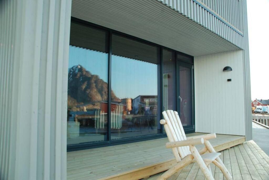 Seafront Apartment Henningsvær Eksteriør billede