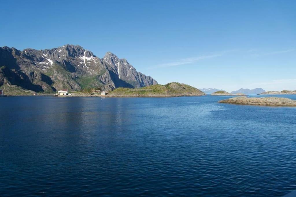 Seafront Apartment Henningsvær Eksteriør billede