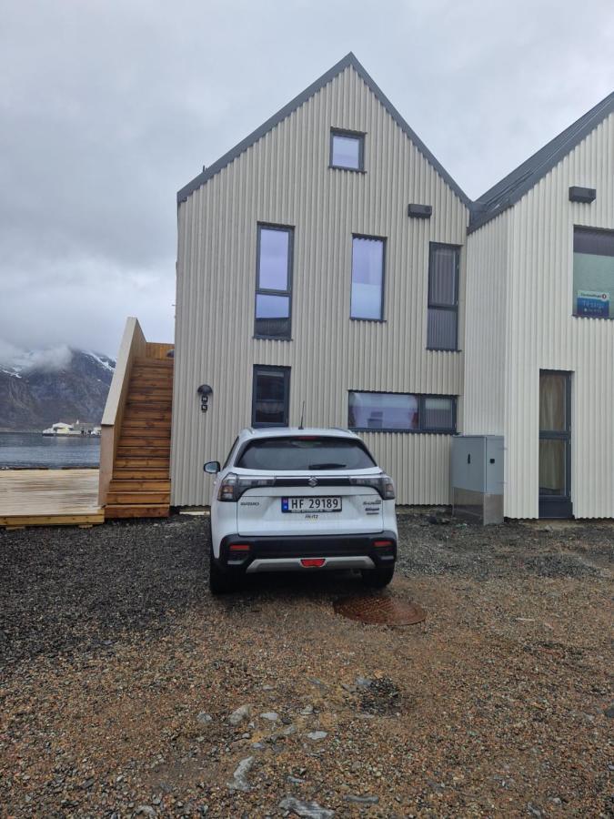 Seafront Apartment Henningsvær Eksteriør billede