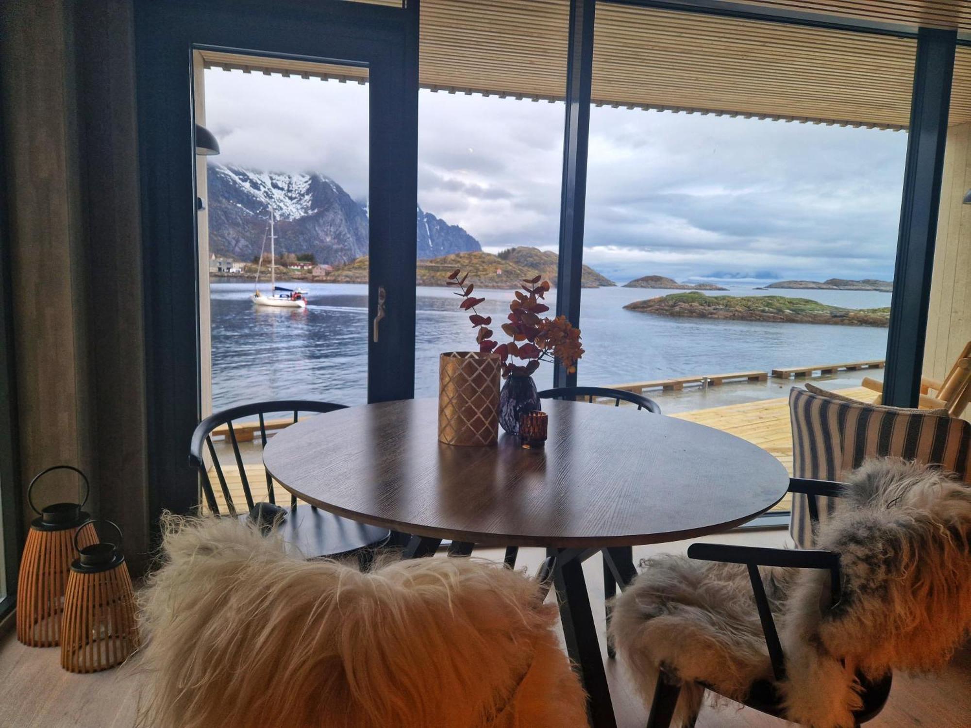 Seafront Apartment Henningsvær Eksteriør billede