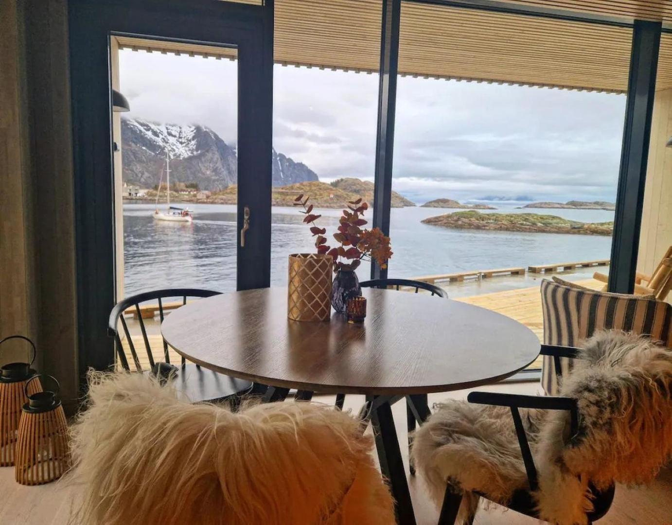 Seafront Apartment Henningsvær Eksteriør billede