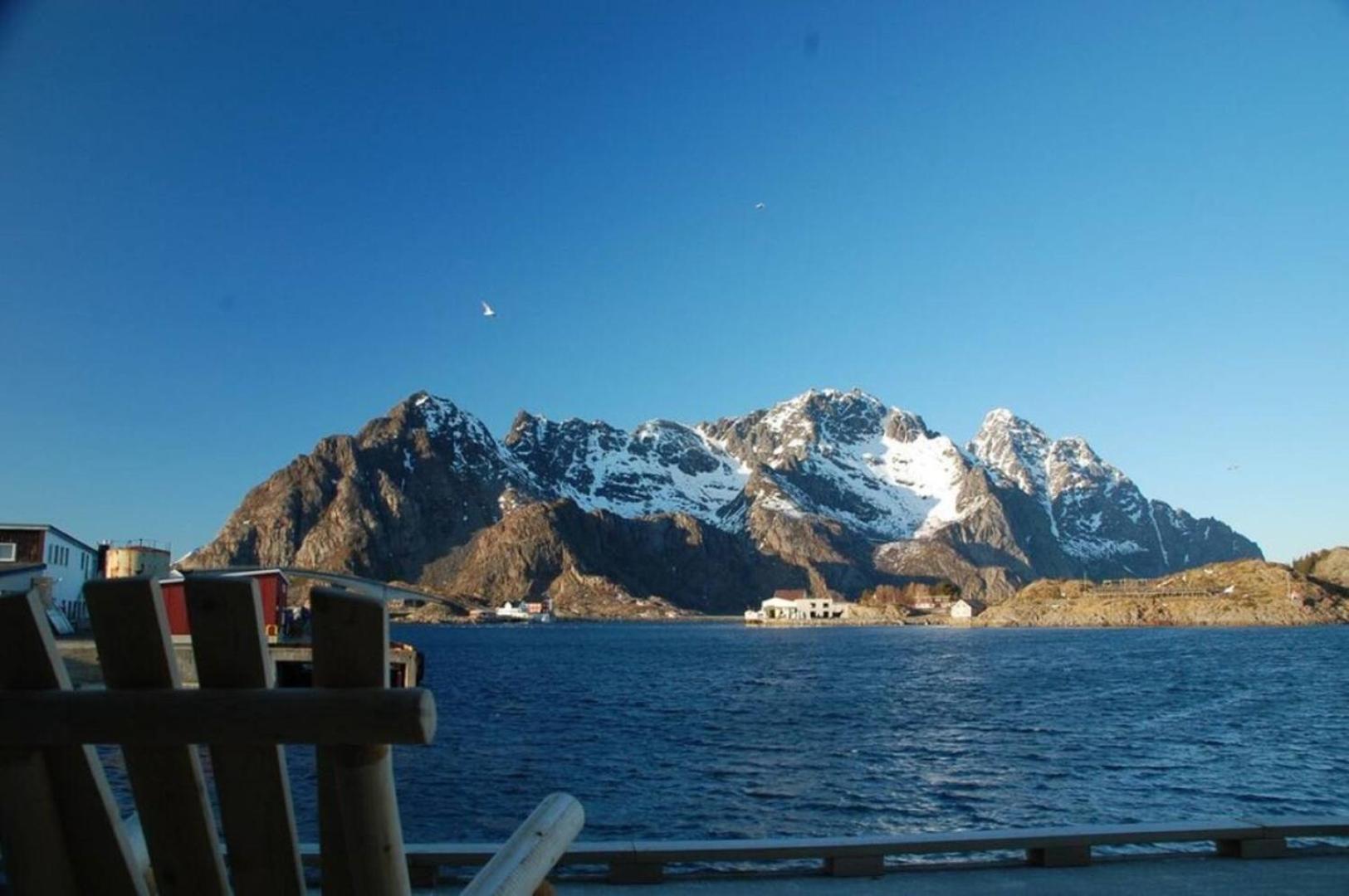 Seafront Apartment Henningsvær Eksteriør billede
