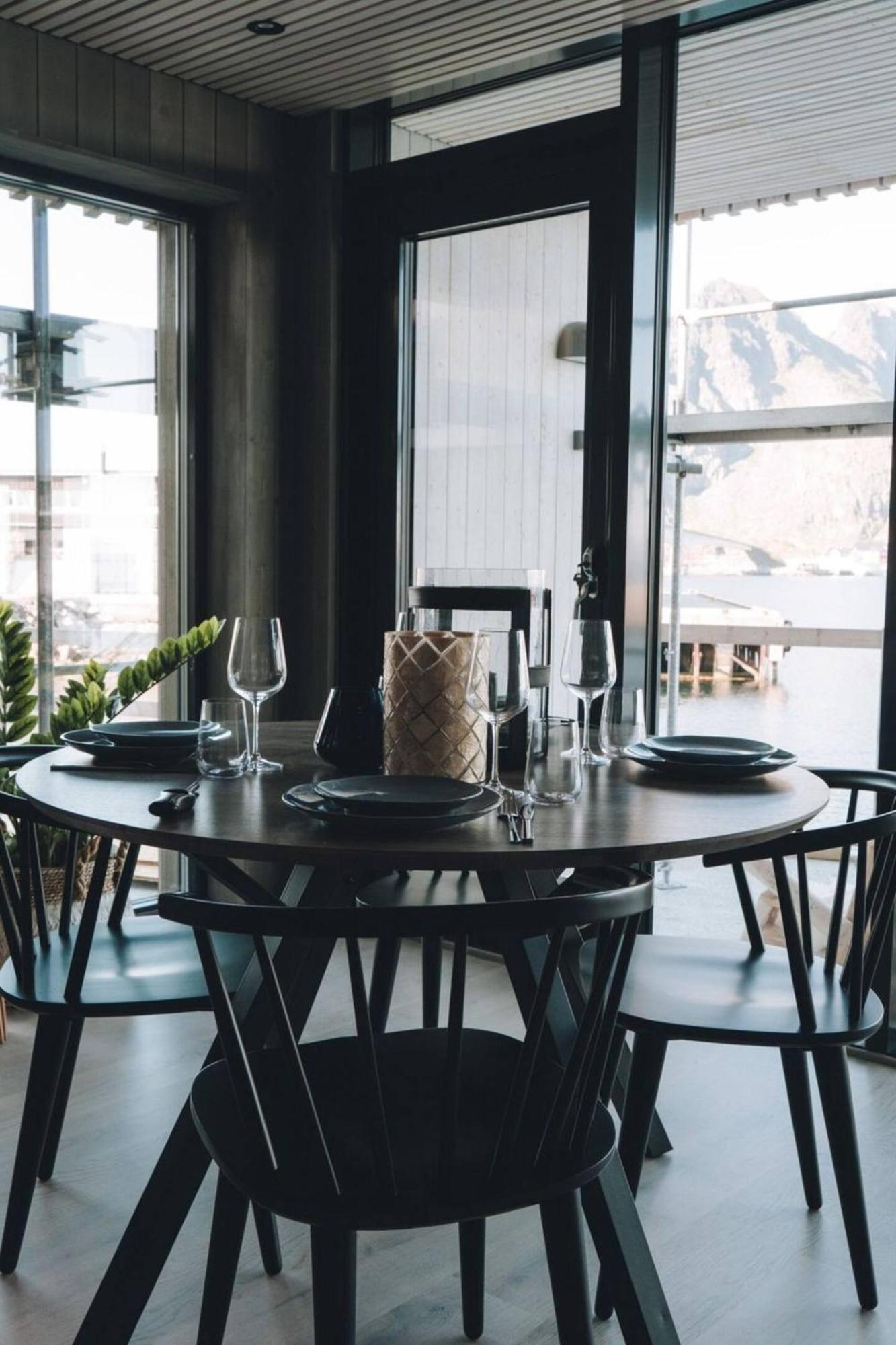 Seafront Apartment Henningsvær Eksteriør billede